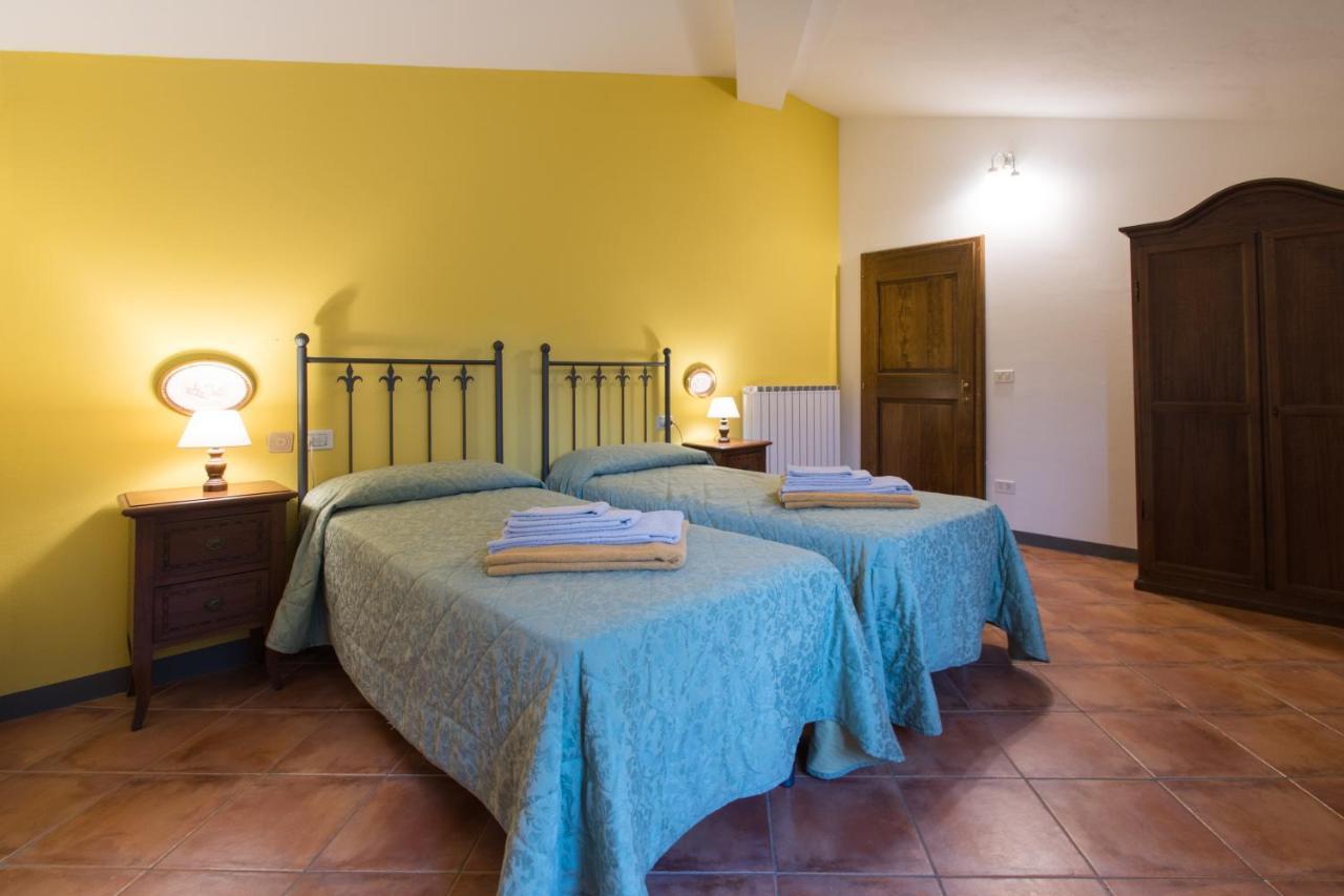 Casa Vacanze Villa Giusterna Monte Benichi エクステリア 写真